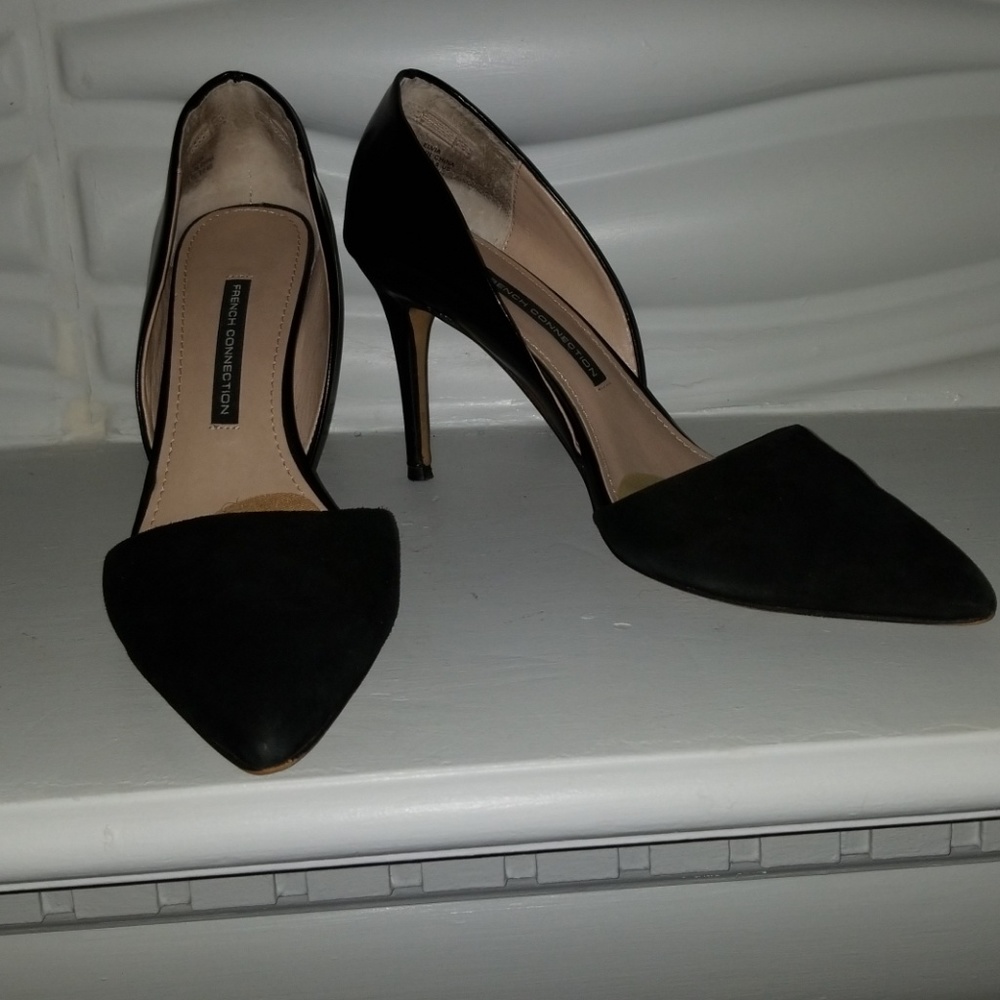 Shoes - Picture 2 of 4